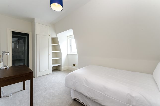 Penthouse B, Strathmore Court , London photo 4