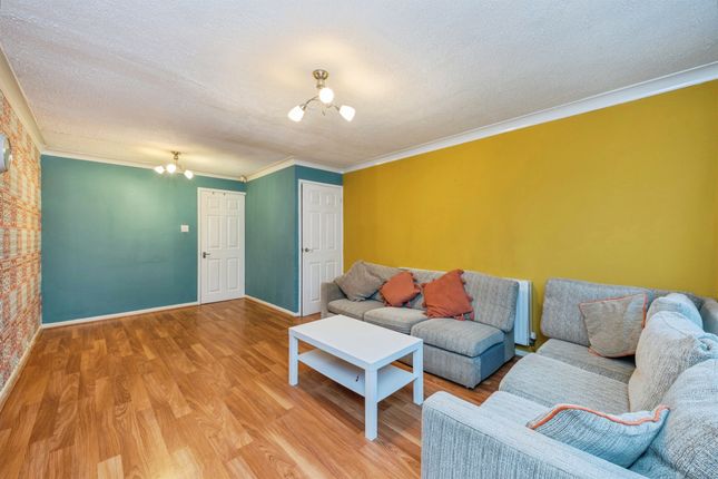 4, Ormskirk Rise, Derby photo 2