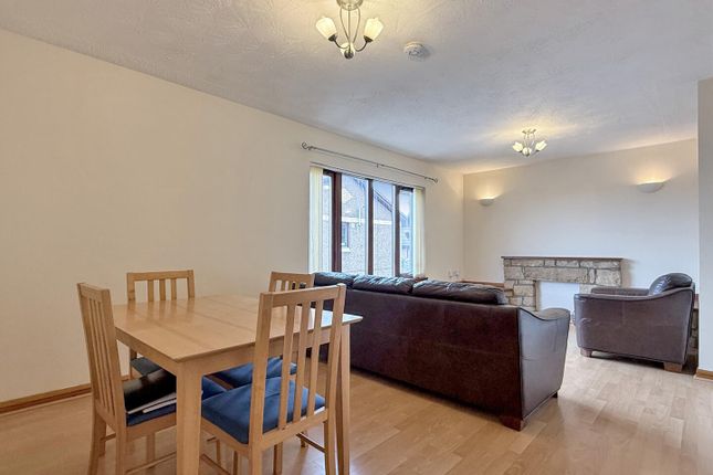 10, Eemins Place, Bishopmill photo 3
