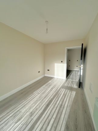 Flat to rent in Warstone Lane, Birmingham, West Midlands