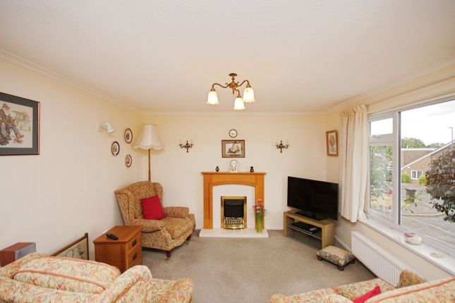 35, Ryder Close, Dursley photo 3