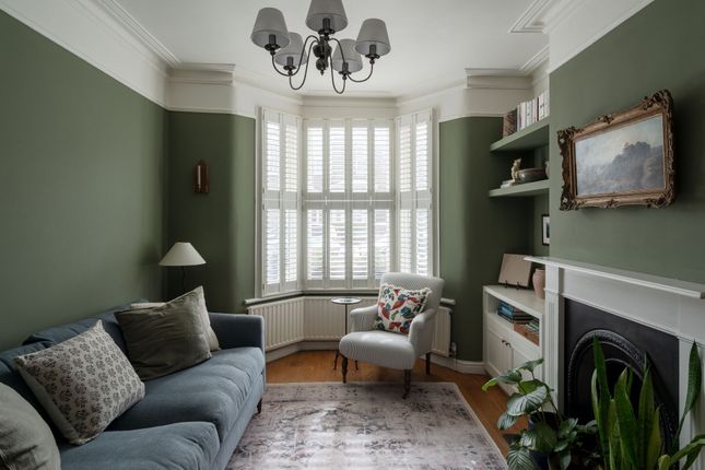 68 Wragby Road, London photo 2
