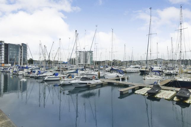 Flat for sale in North Quay, Barbican, Plymouth