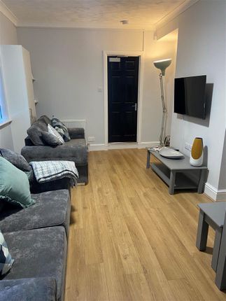Shared accommodation to rent in Beresford Avenue, Beverley Road, Hull