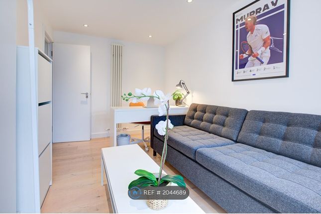 Terraced house to rent in Savona Close, London