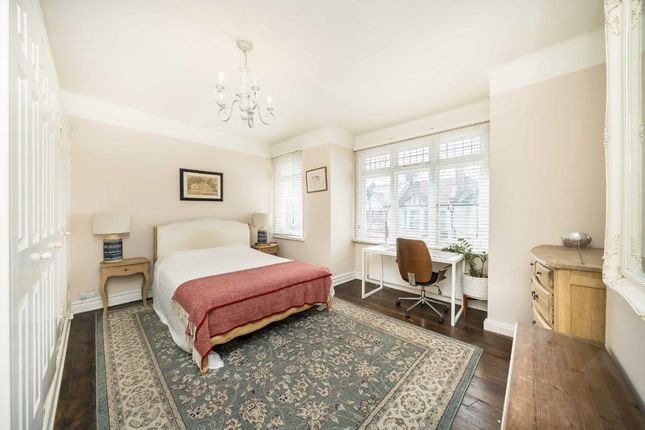 182, Eswyn Road, London photo 4