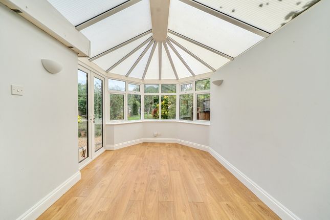 Beech House, 4, Hazelmoor Lane, Reading photo 4