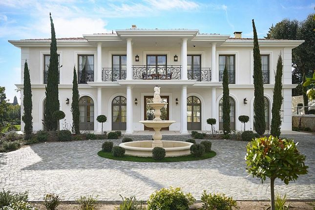 Villa for sale in French Riviera, France