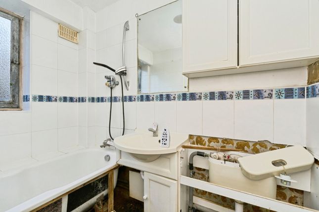 55, Watermill Close, Richmond photo 3