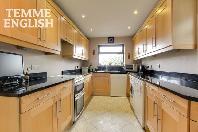 216 London Road, Wickford photo 5
