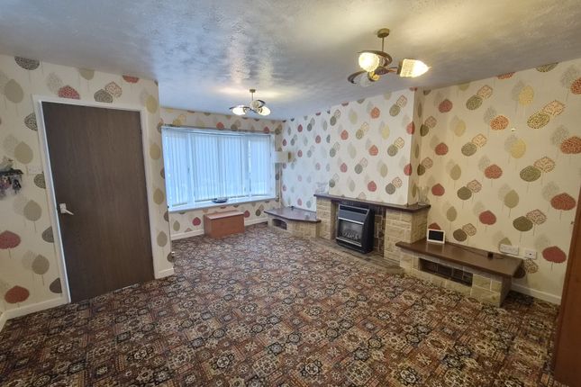 19, The Covert, Cleveleys photo 2