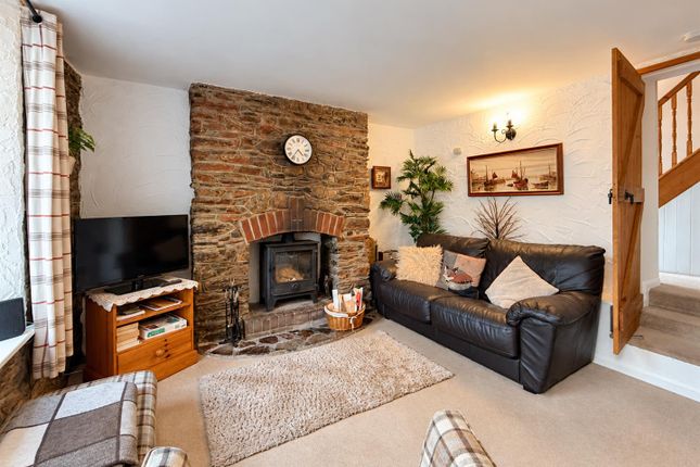 1 Parkham Terrace, Wren Hill, Brixham photo 2