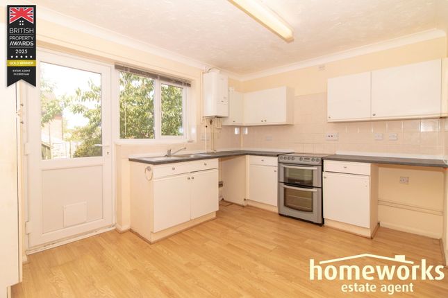 10, Grove Close, Dereham photo 3
