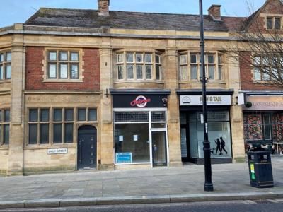 Retail premises to let in 1 Piccadilly Buildings, Sheep Street, Kettering, Northamptonshire