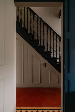 24, Normanby Road, London photo 3