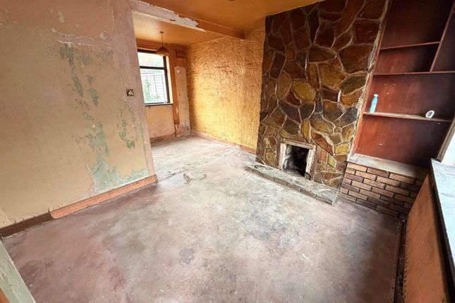 10, Knowsley Grove, Bolton photo 2