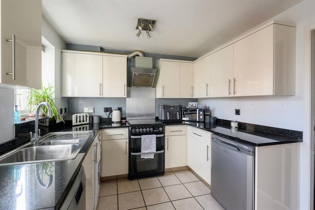 60, Calder Avenue, York photo 3