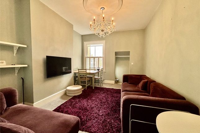 Flat 2, 8, Cedric Road, Kent photo 2