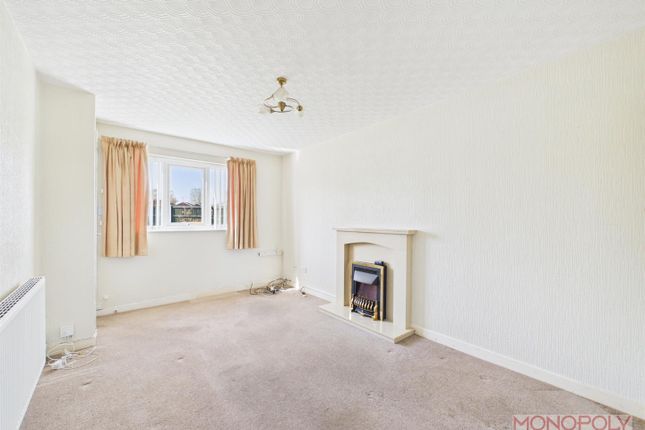19, Mile Barn Road, Wrexham photo 3