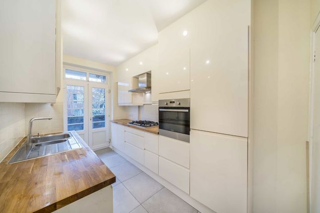 Flat 10, Astoria Mansions, Streatham High Road, London photo 2