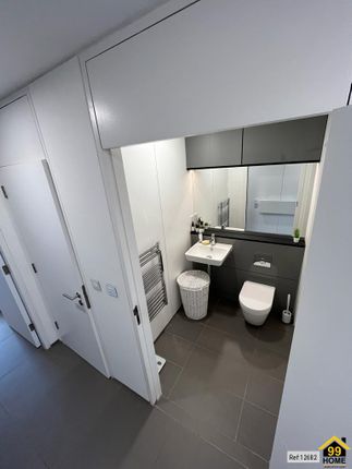 Flat for sale in 15 Keepers Quay, Manchester