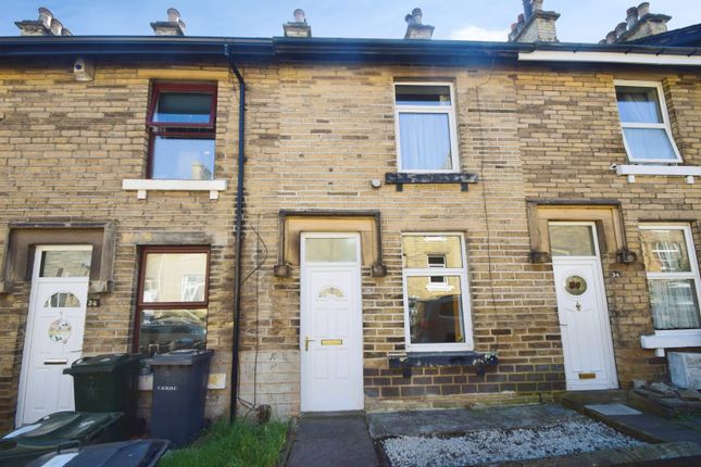 2-bed terraced on 36, Clifton Place, Bradford, £150,000