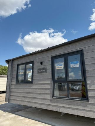 98, Manor House Holiday Park, Retford photo 2