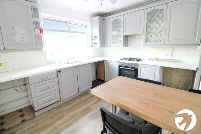 81, Taunton Vale, Kent photo 4