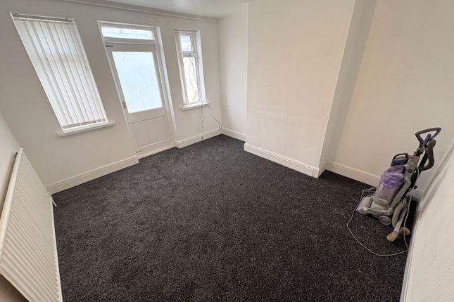 151, Moseley Avenue, Coventry photo 3