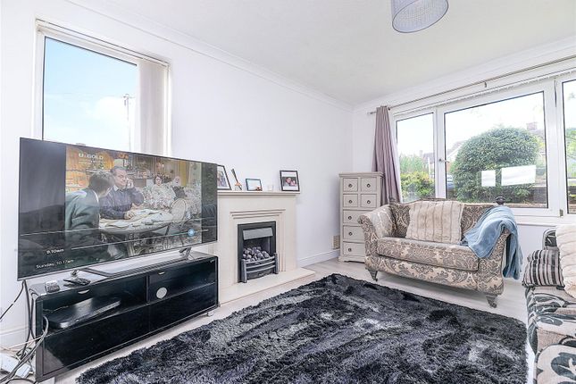 4, Laund Close, Derbyshire photo 3