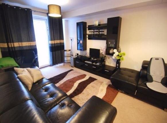 32 Hornby Court, High Road, Willesden photo 2