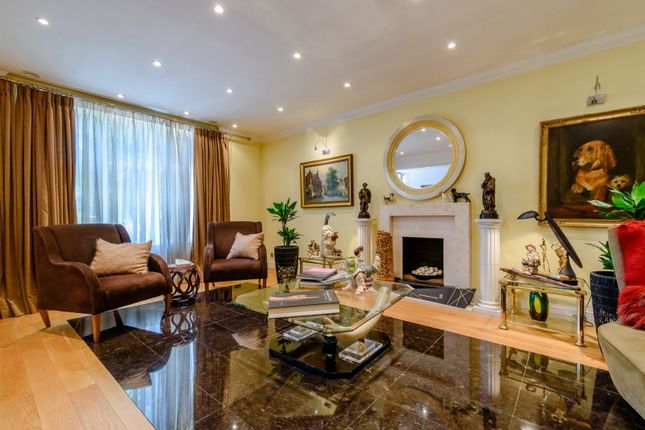 Donnybrook, Kewferry Drive, Northwood photo 3