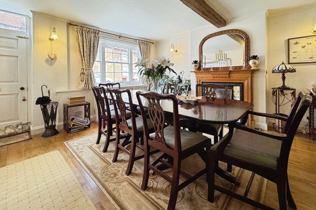 11 High Street, Marlborough photo 3