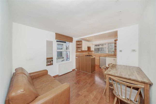 Flat for sale in Lechmere Road, London