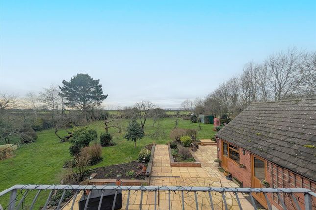 Smithmore, Naunton Village, Upton upon Severn photo 2