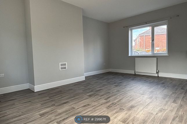 St Oswald Avenue, Pontefract photo 4