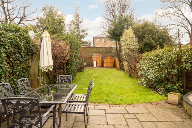 78 St. Johns Park, London photo 3