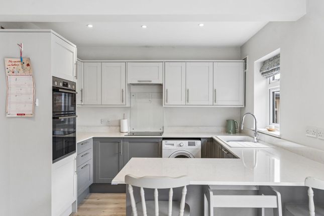 60, Highover Way, Hitchin photo 3
