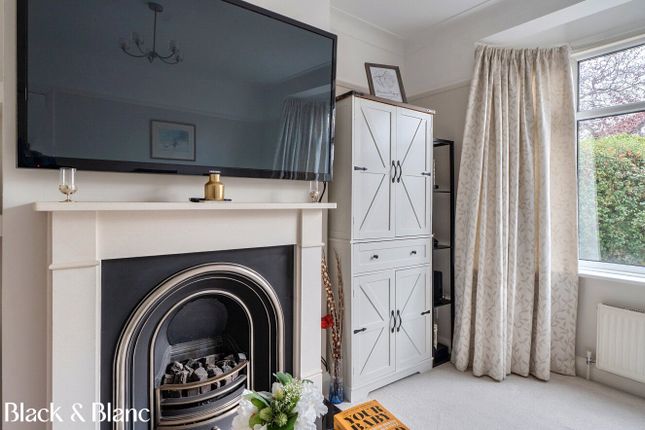 Balmoral Avenue, Beckenham photo 4