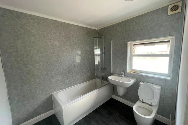 180, Mansfield photo 3