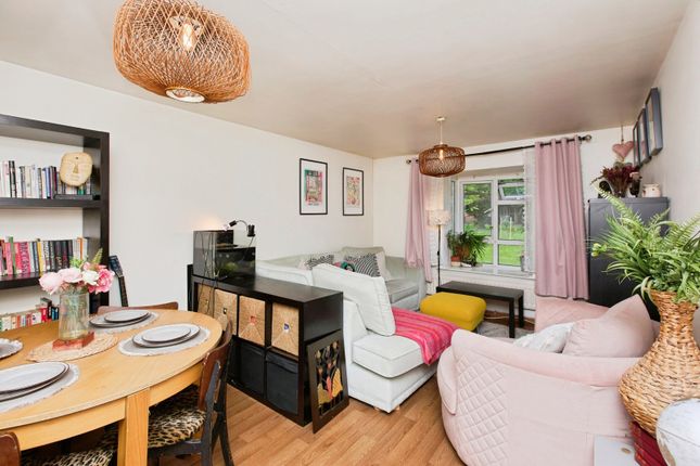 15 Melandra Court,, Upper Boundary Road, Derbyshire photo 3