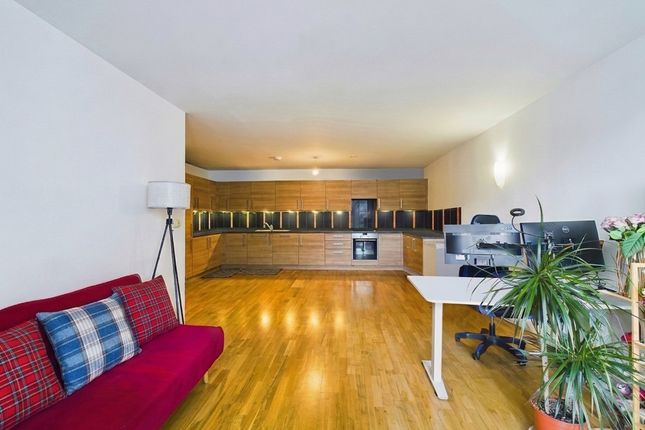 Flat 221, Quadrant Court Empire Way, Wembley photo 3