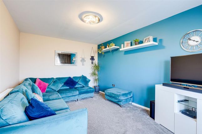 10 Violet Grove, Newark photo 3