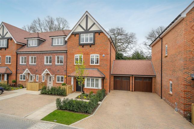 Thumbnail Town house for sale in Martin Avenue, Ascot