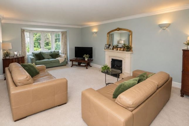 85 Weald Road, Sevenoaks photo 2