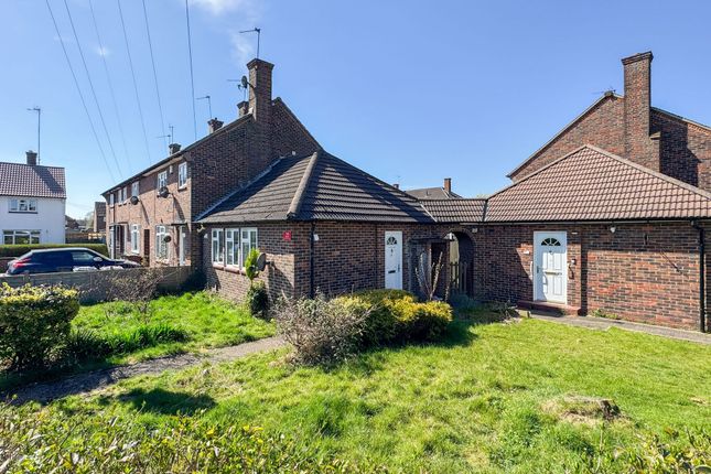 21 Knebworth Path, Borehamwood photo 4