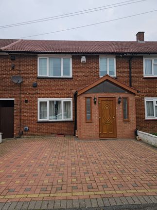 Thumbnail Semi-detached house to rent in Johnson Road, Hounslow