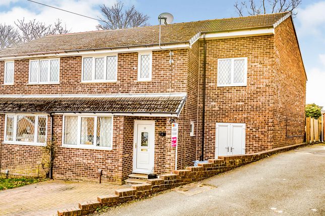 Peebles Close Lindley Huddersfield Hd3 4 Bedroom Semi Detached House For Sale 58045719 Primelocation