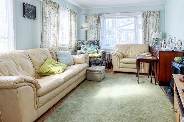 36 Arundel Drive, Thornlea Park, Littlehampton photo 3