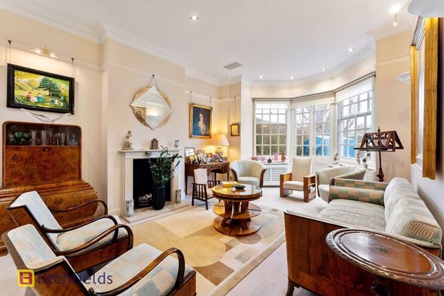 20, Heathgate, Hampstead Garden Suburb photo 2